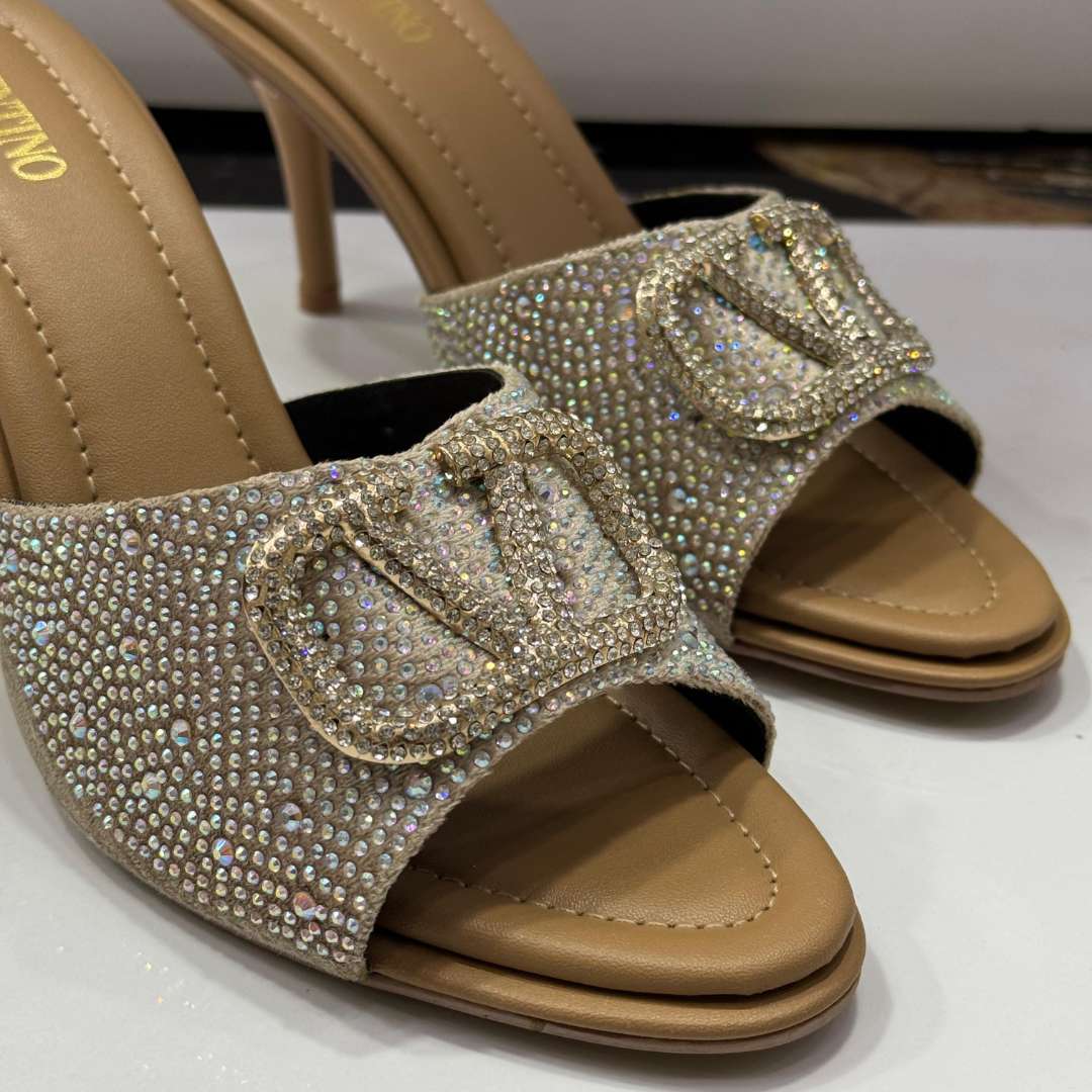 V Stone Heel