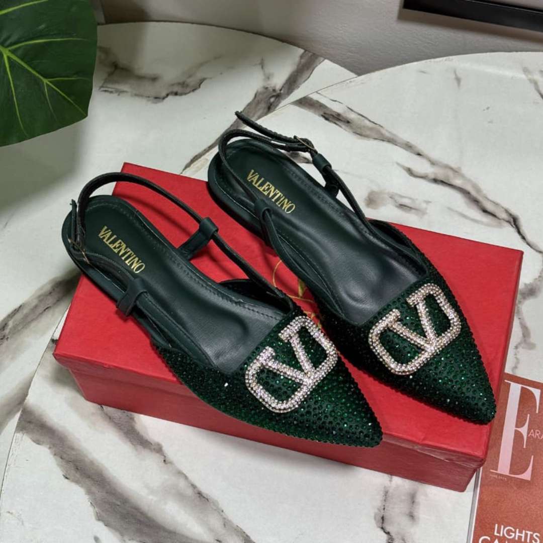 V Stone Flat