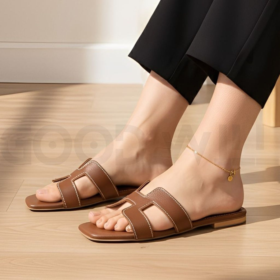 H Plain Slippers