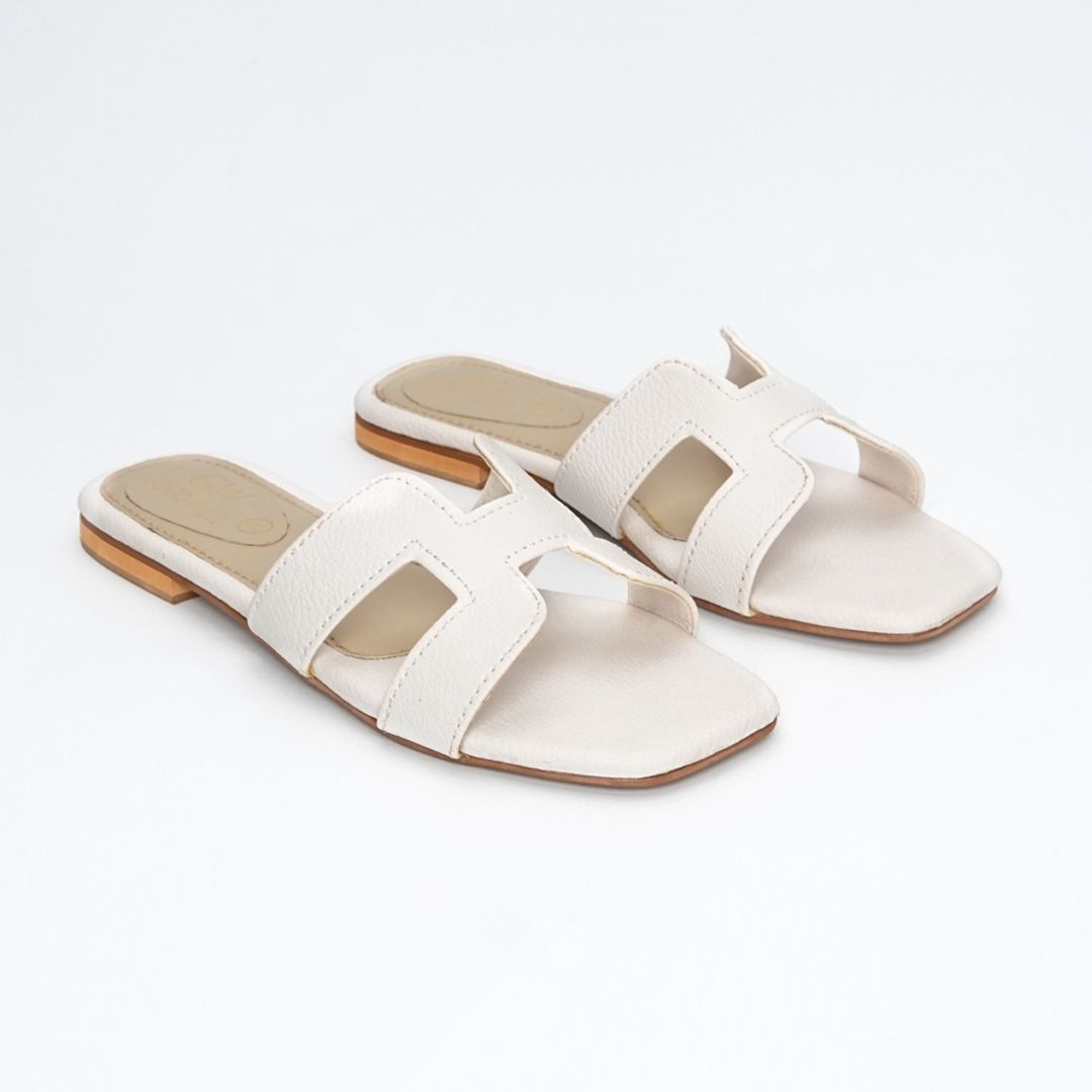 H Plain Slippers