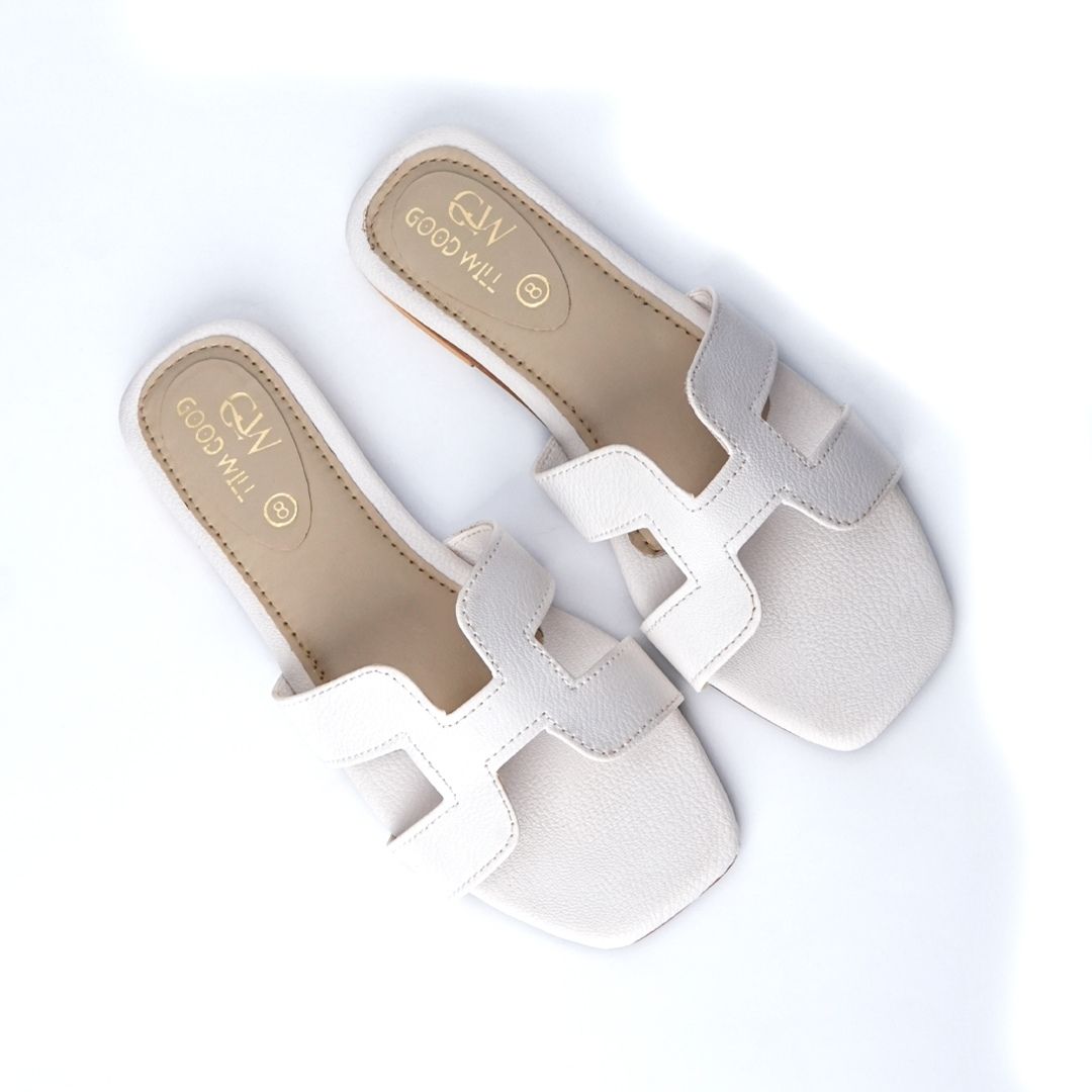 H Plain Slippers