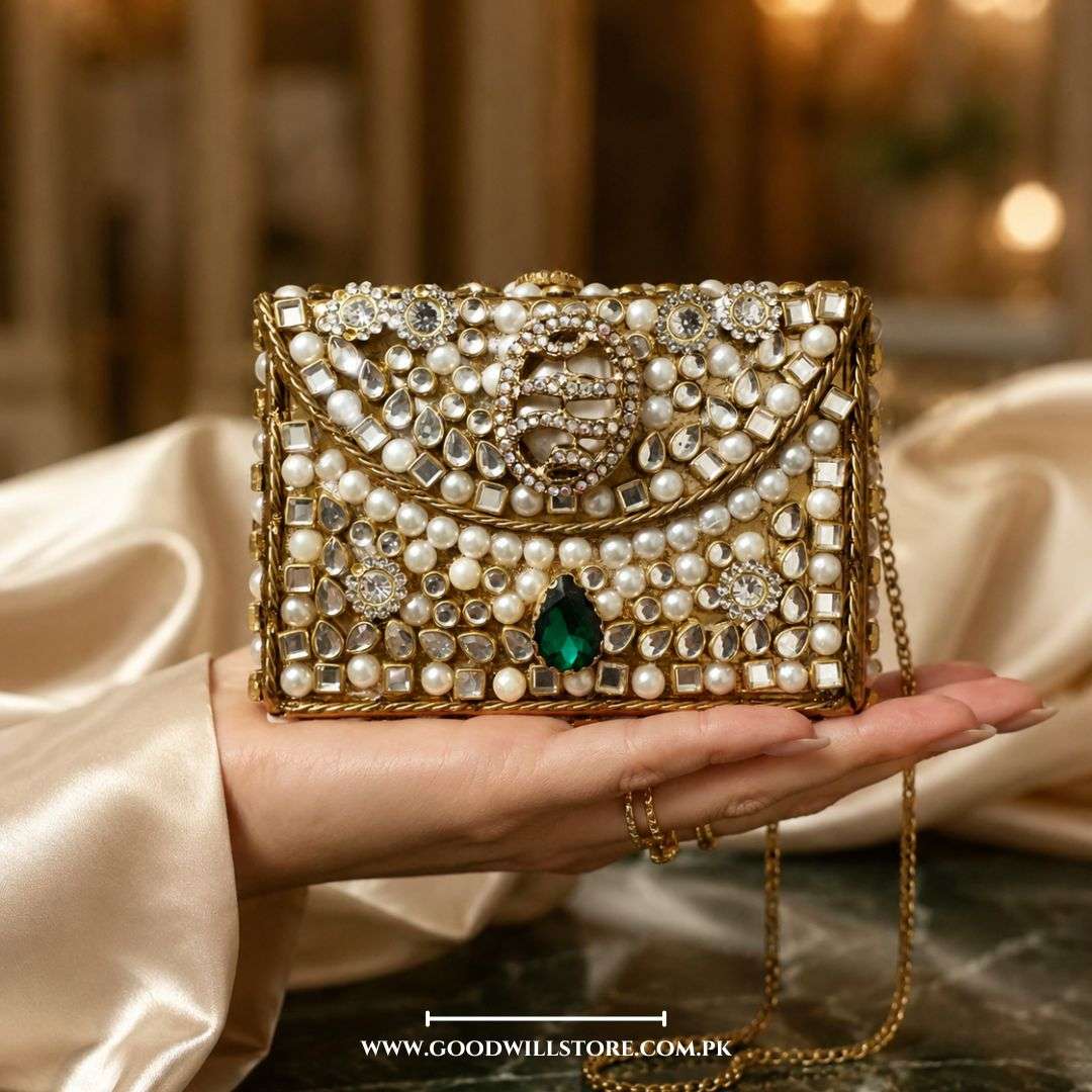Zarina Kundan Clutch