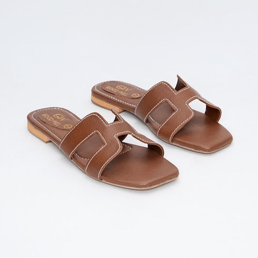 H Plain Slippers