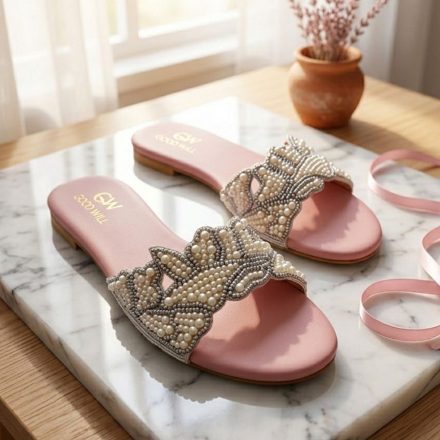 Maison Pearl Slides