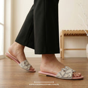 Maison Pearl Slides