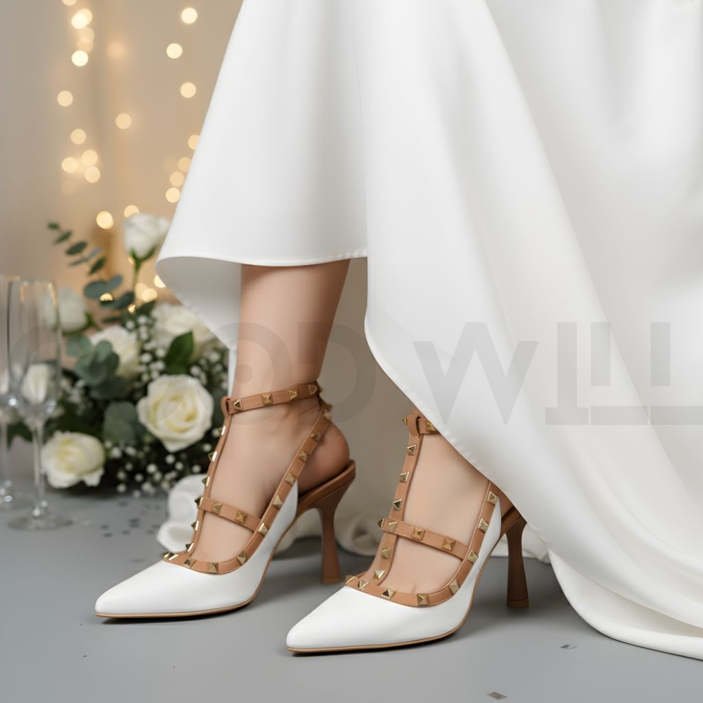 V Studs Heel