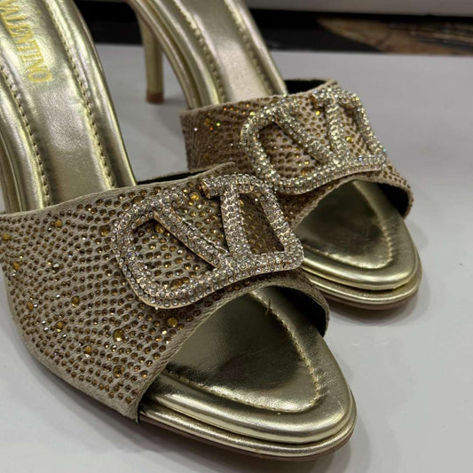 V Stone Heel