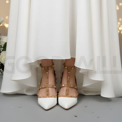 V Studs Heel