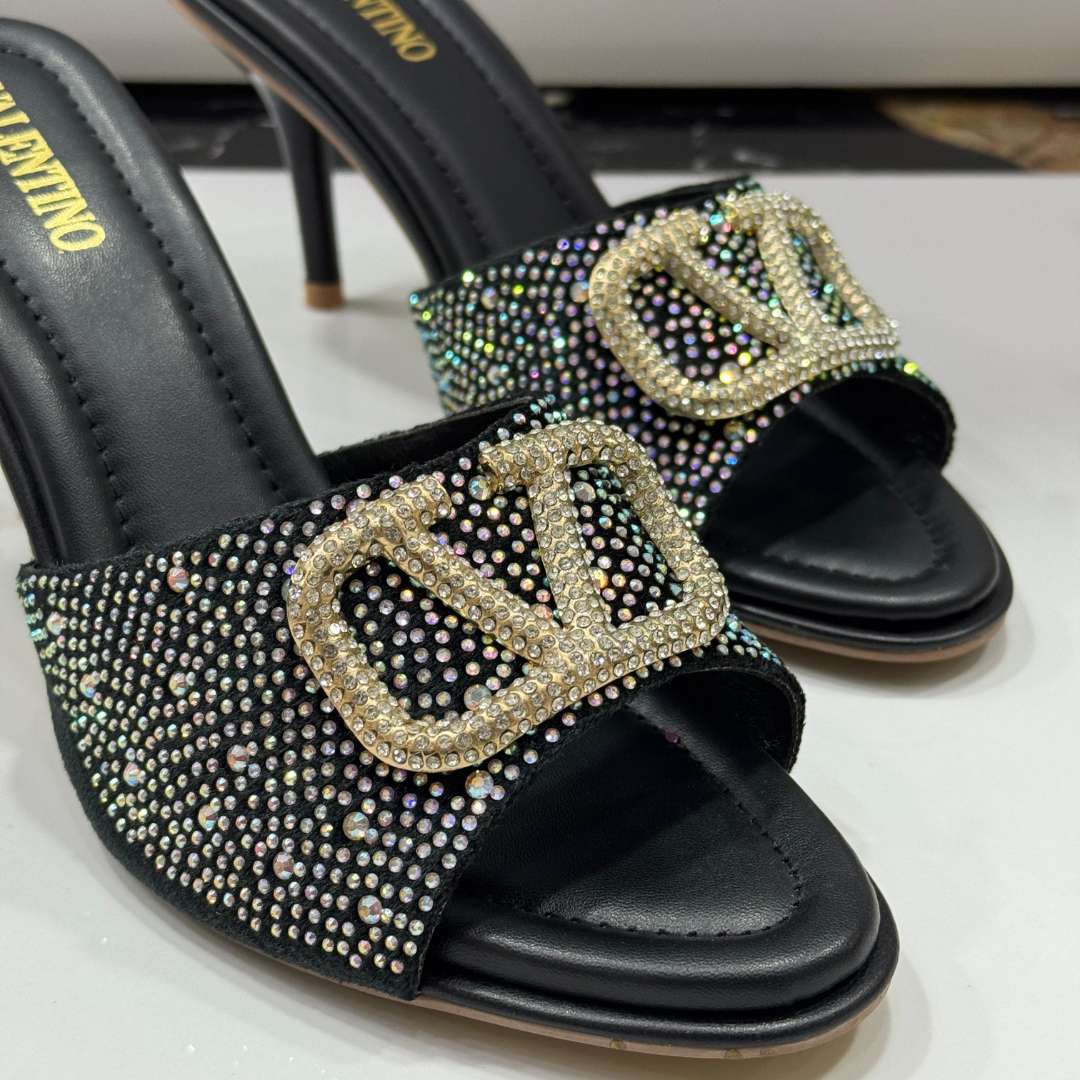 V Stone Heel