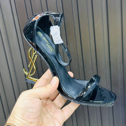 Aura Heels