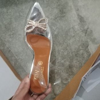 Aleena review photo