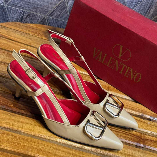 V Plain Heel