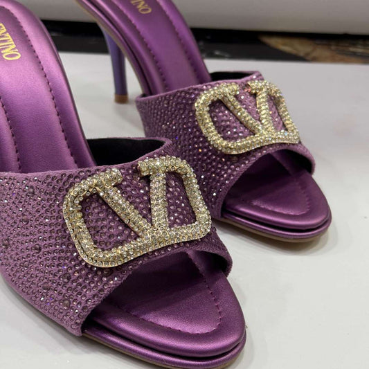V Stone Heel