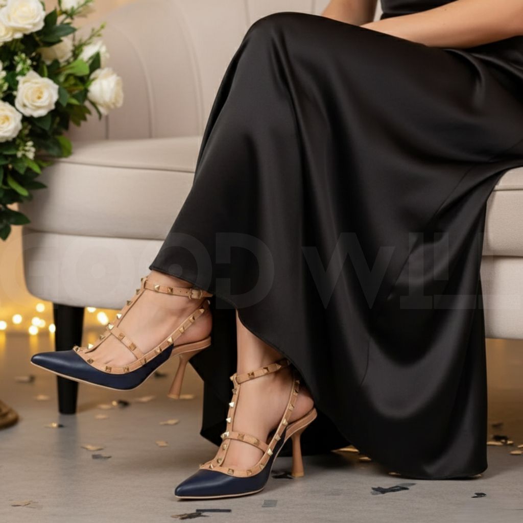 V Studs Heel