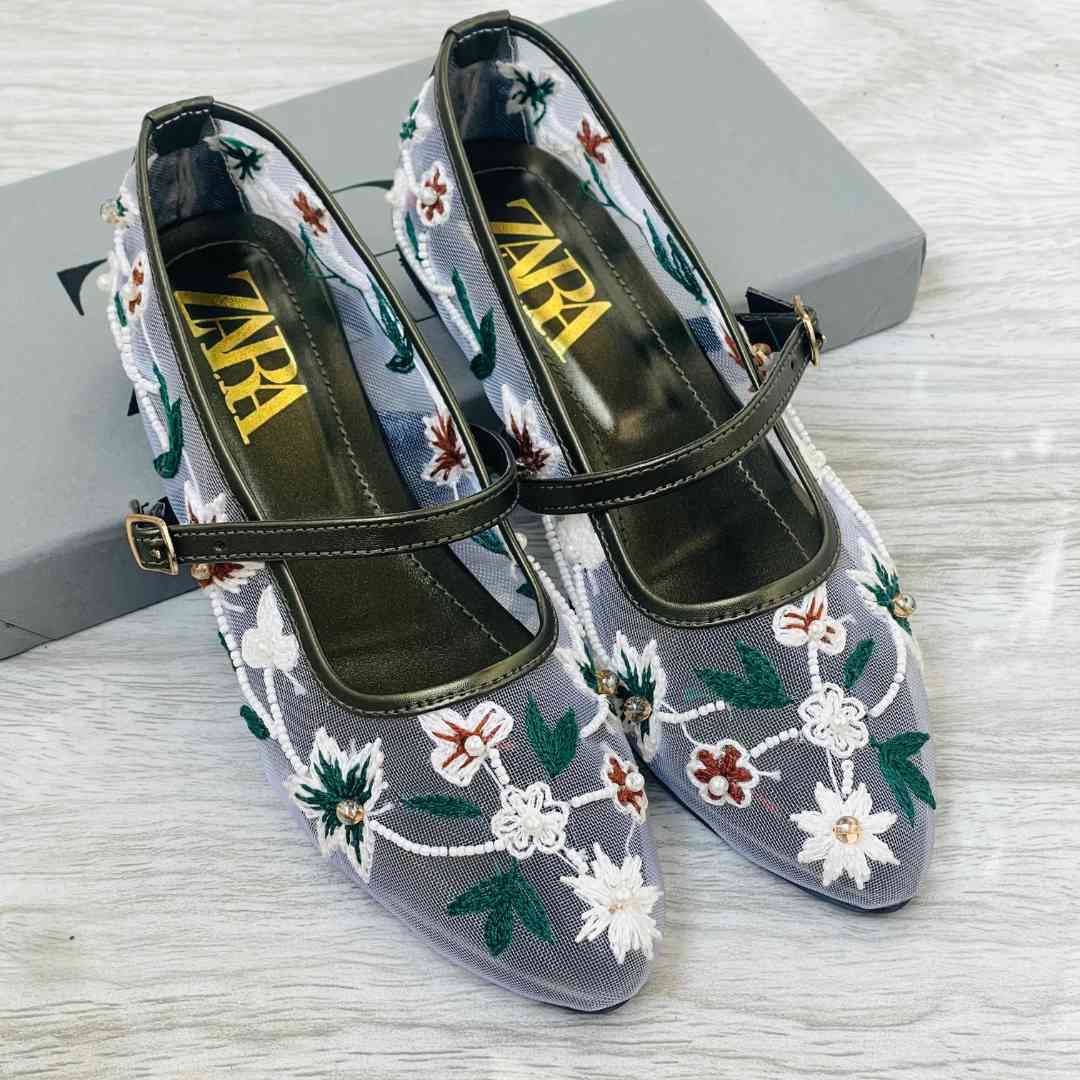 Embroidery Pumps