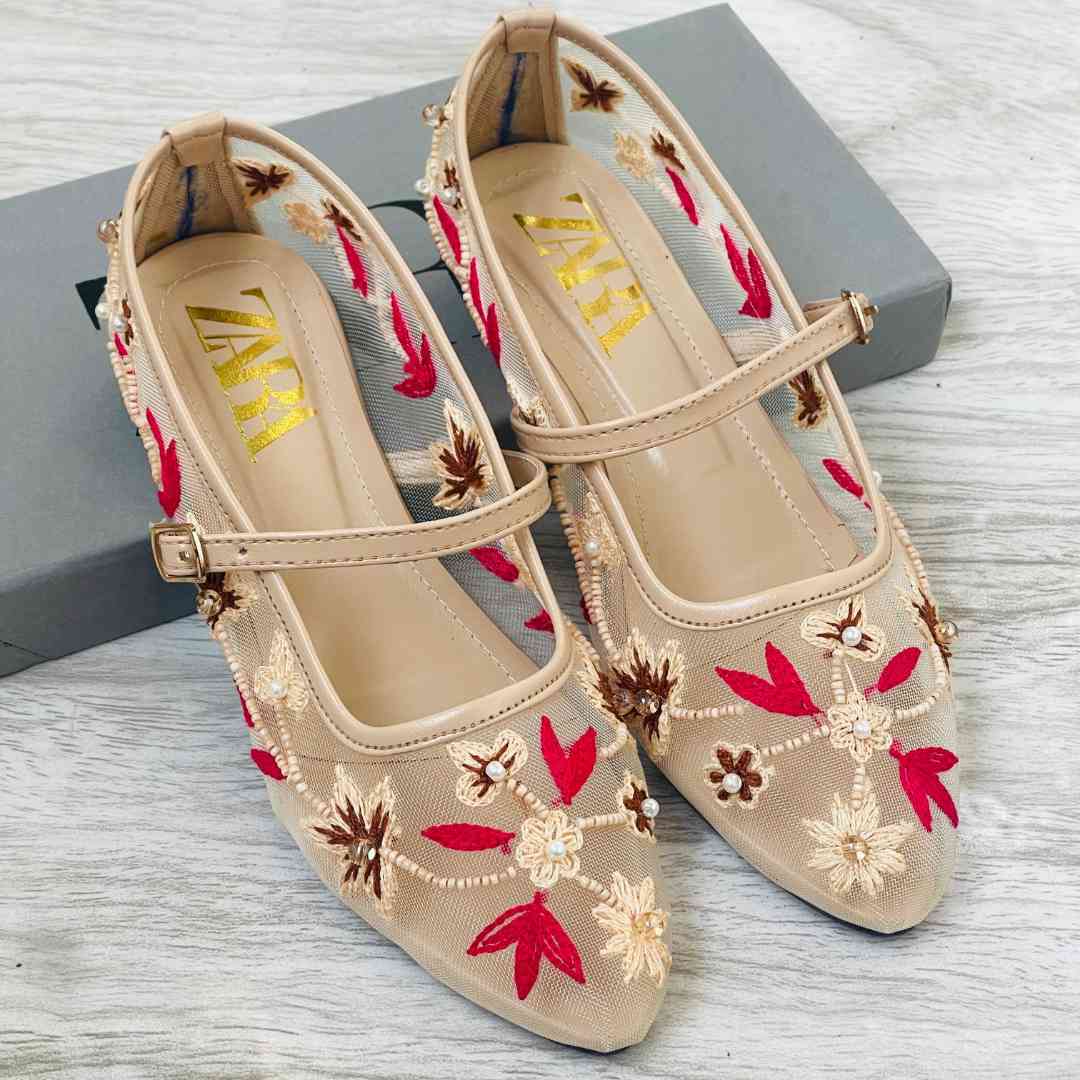 Embroidery Pumps